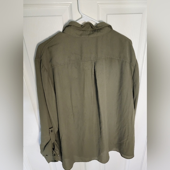 C Est 1946 Womens Green Button Up Collared Casual Top - Picture 2 of 9